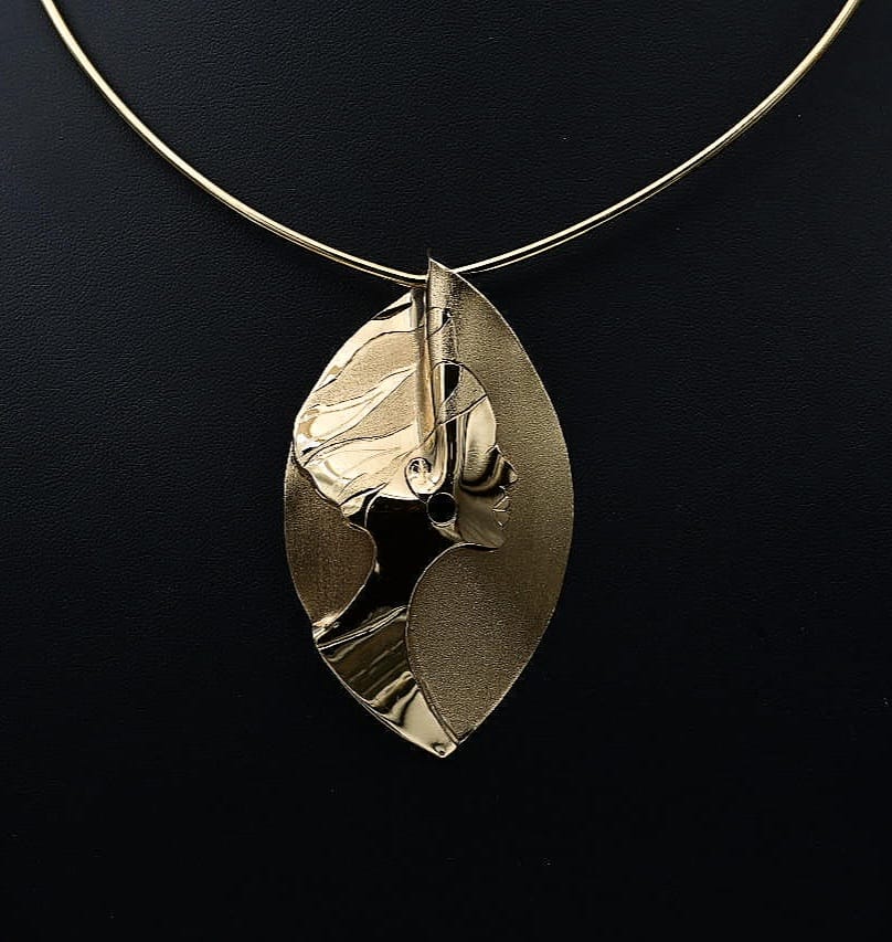Abstract Lady Head 18ct Gold Plated Pendant - Image 2