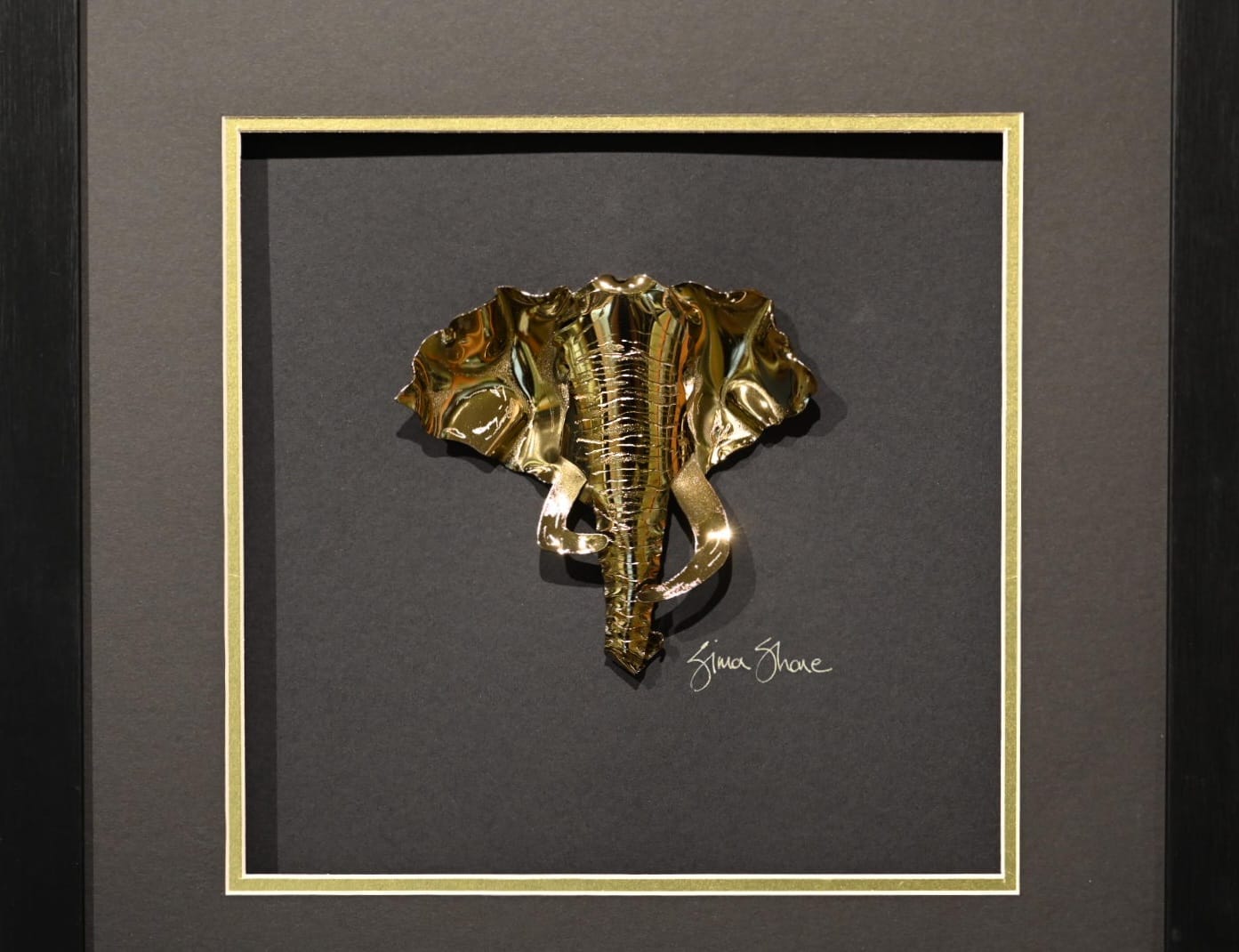 Ndlulamithi Head handcrafted metal elephant wall art in luxury black frame - Image 2