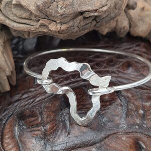 African Wire Bracelet in Sterling Silver – Handcrafted by Simon