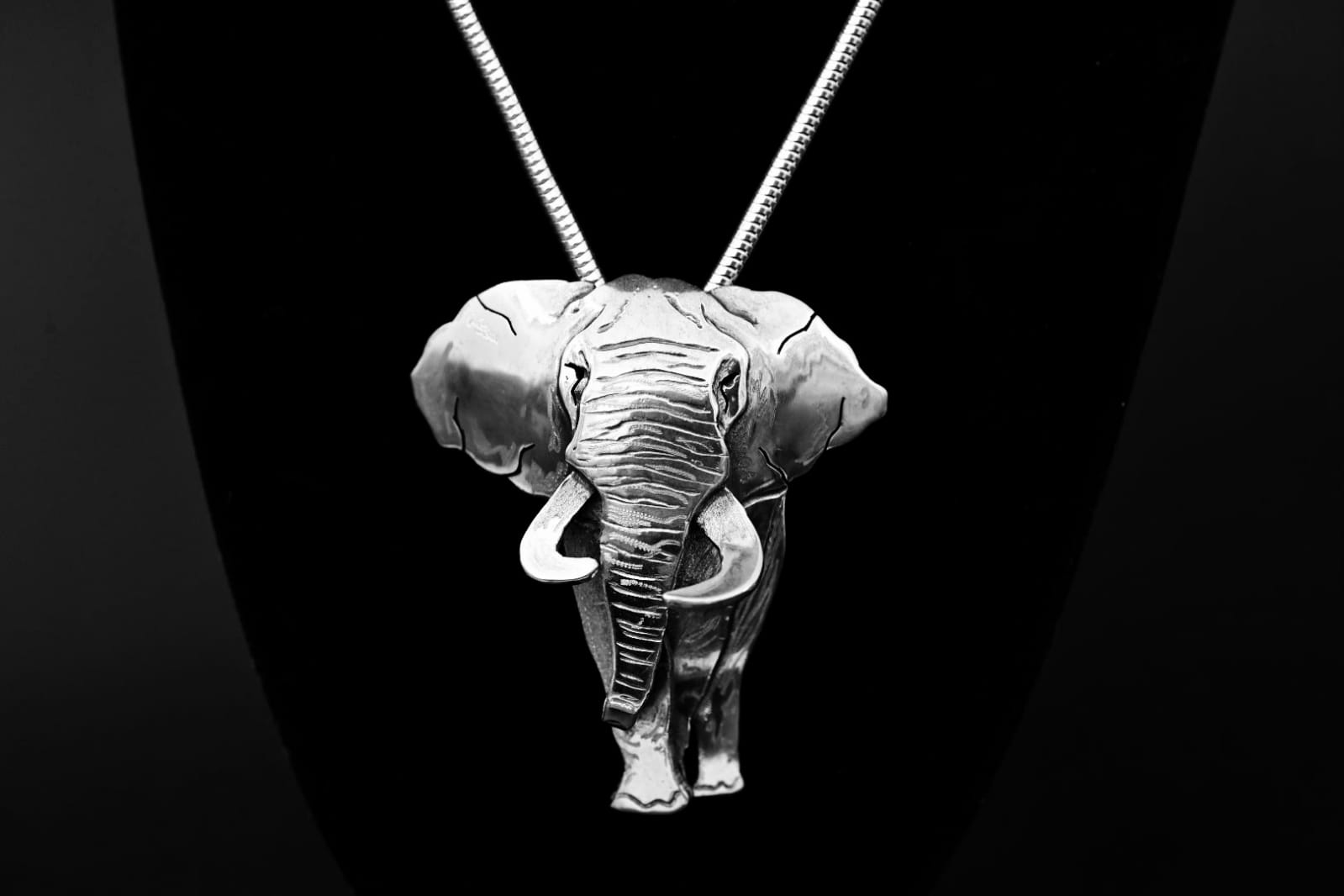 Ndlulamithi Full (L) Sterling Silver Pendant | Handcrafted Elephant Jewellery – Kruger National Park, Cape Town
