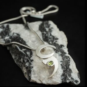Peridot Sterling Silver Pendant – Handcrafted Gemstone Jewellery